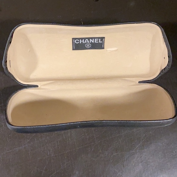 RARE- VINTAGE RIMLESS CHANEL GLASSES - Picture 8 of 10